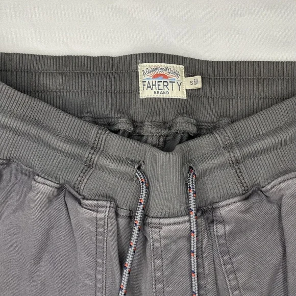 FAHERTY Brand Men's Traveler Pants Rugged Grey Size Small Drawstring Chino - Picture 2 of 9